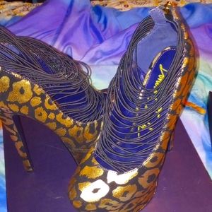 LONDON TRASH STILETTO